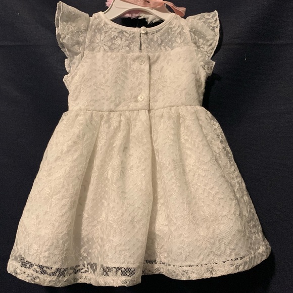 🎉HP🎉Exquisite lace dress with matching diaper cover and free head band - Picture 8 of 9